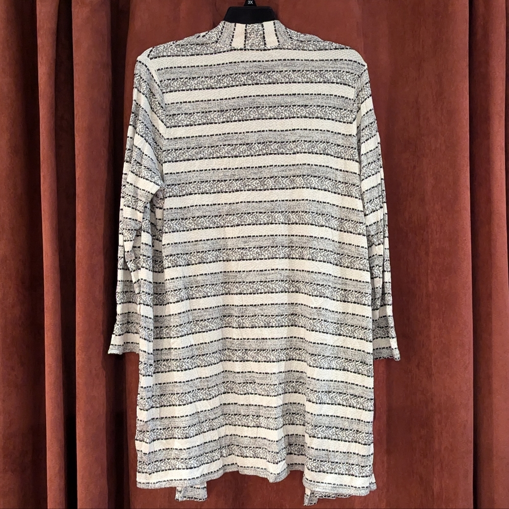 Striped Duster - Picture 4 of 7